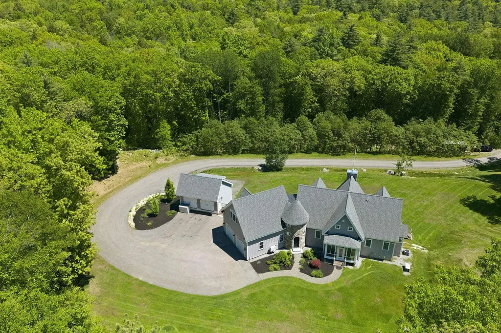 4 South Grater Road Merrimack NH 03054
