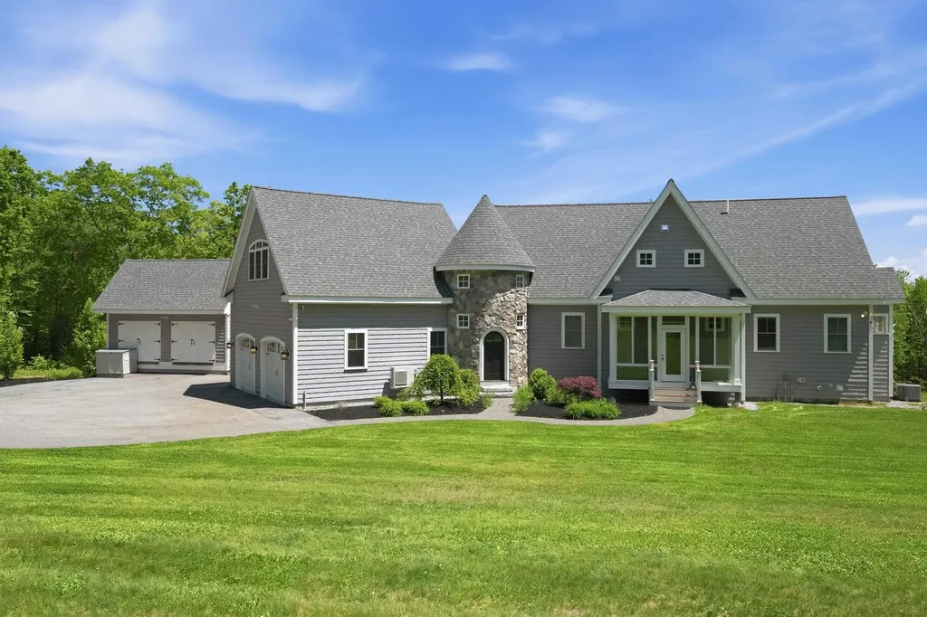 4 South Grater Road Merrimack NH 03054
