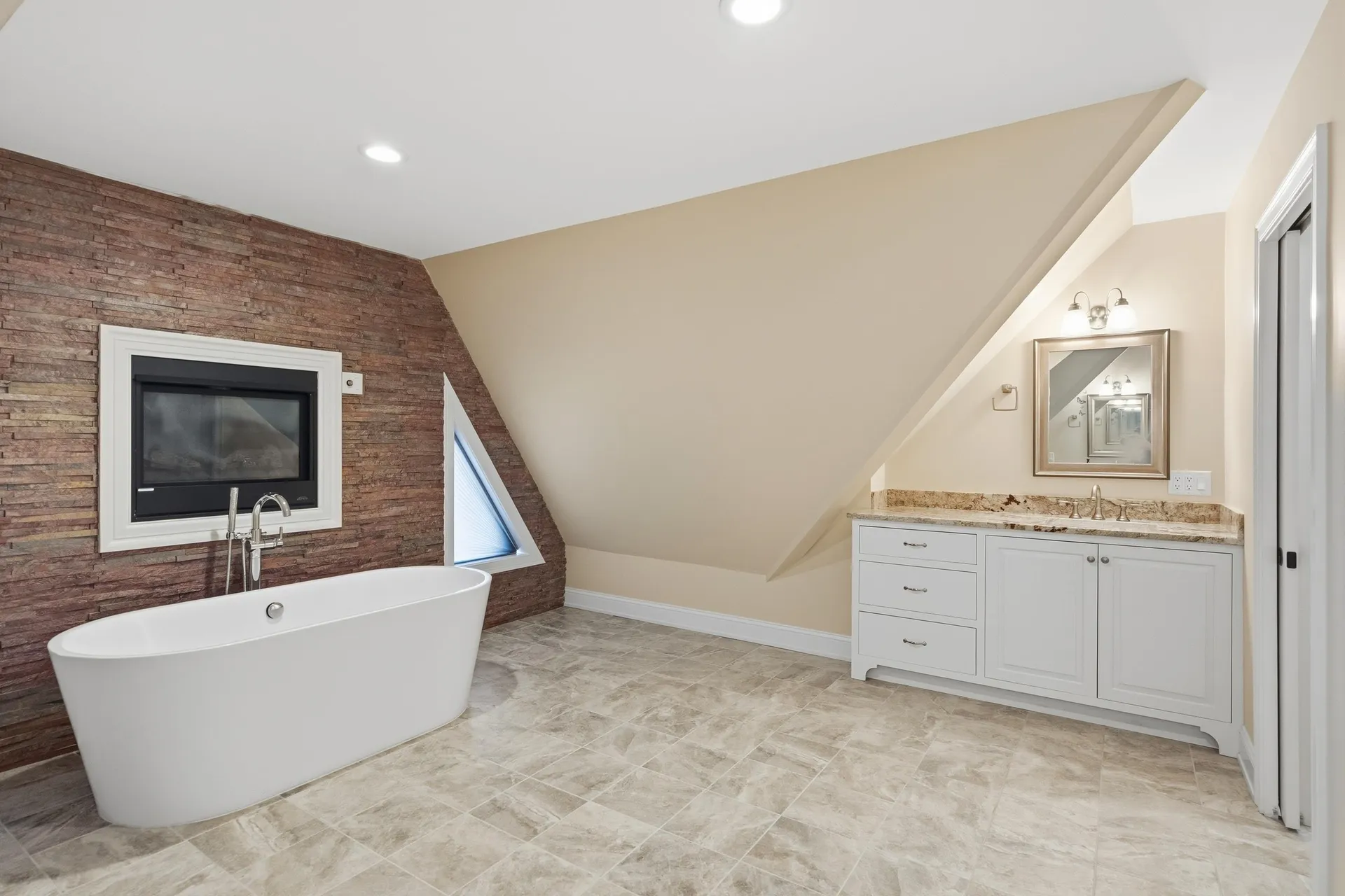 4 South Grater Road Merrimack NH 03054