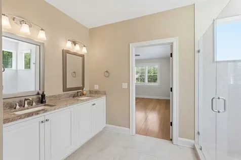 4 South Grater Road Merrimack NH 03054