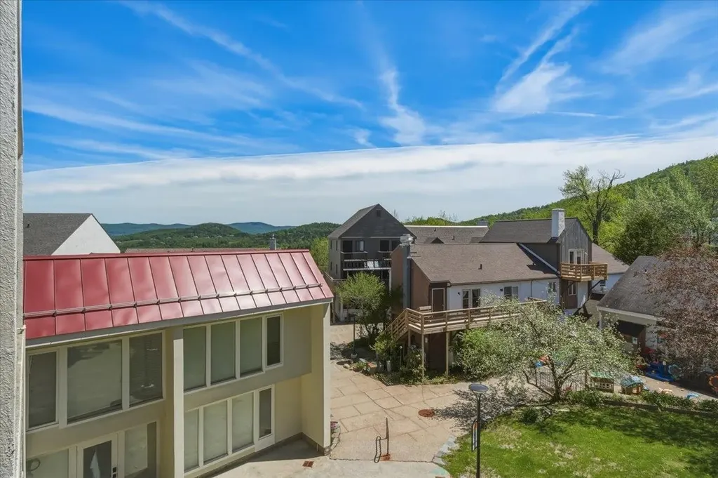 205 Mountainside Drive Warren VT 05674