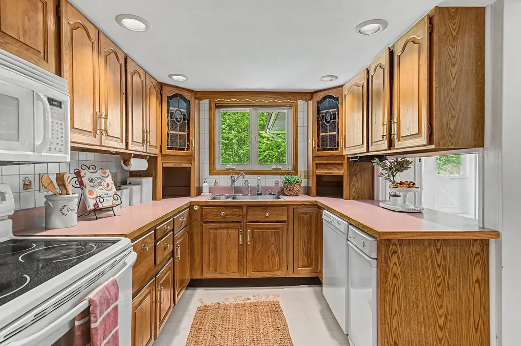 45 Orchard Terrace Winooski VT 05404