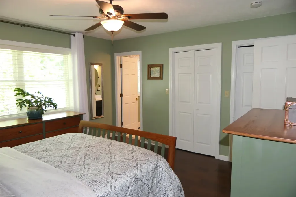 27 Thorpe Avenue Extension St. Albans Town VT 05478