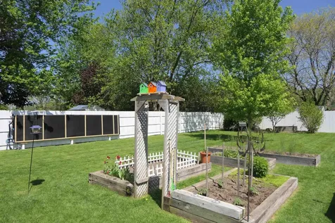 27 Thorpe Avenue Extension St. Albans Town VT 05478
