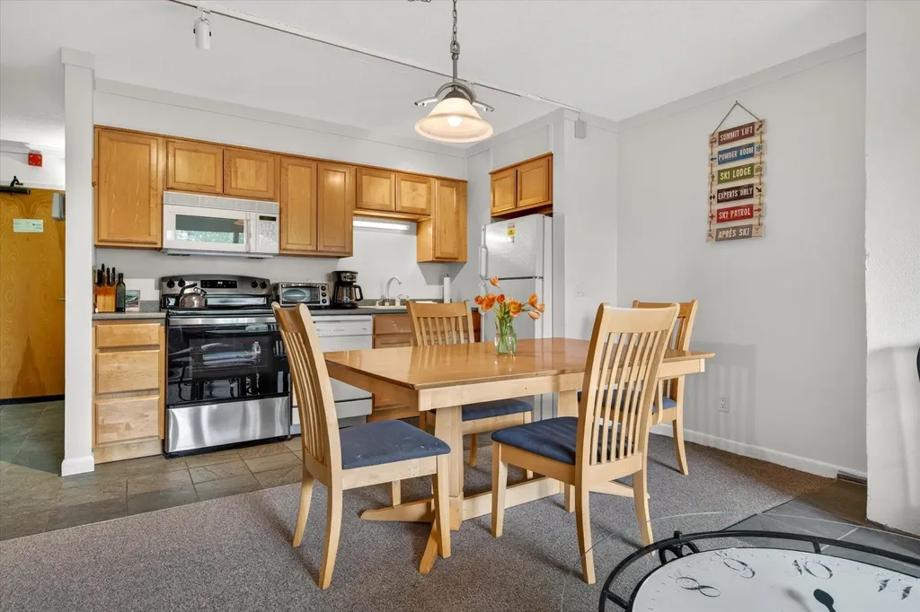 695 East Mountain Road Killington VT 05751