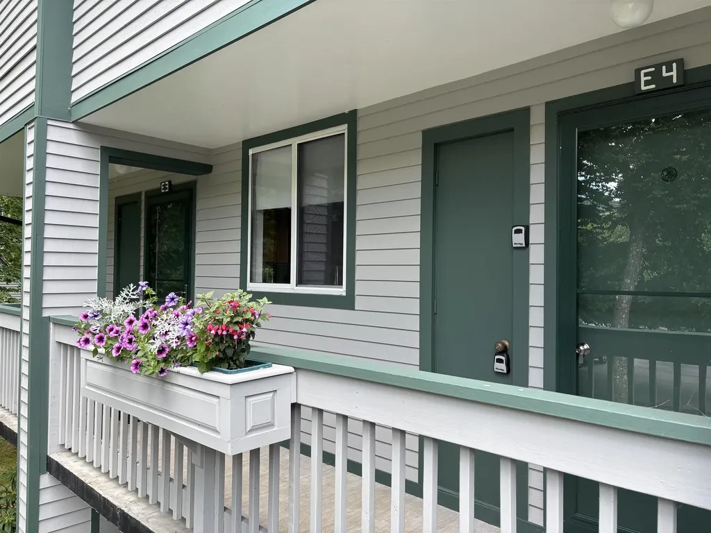8 Emerson Way Waterville Valley NH 03215