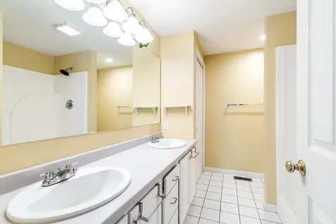 141 Spinnaker Way Portsmouth NH 03801