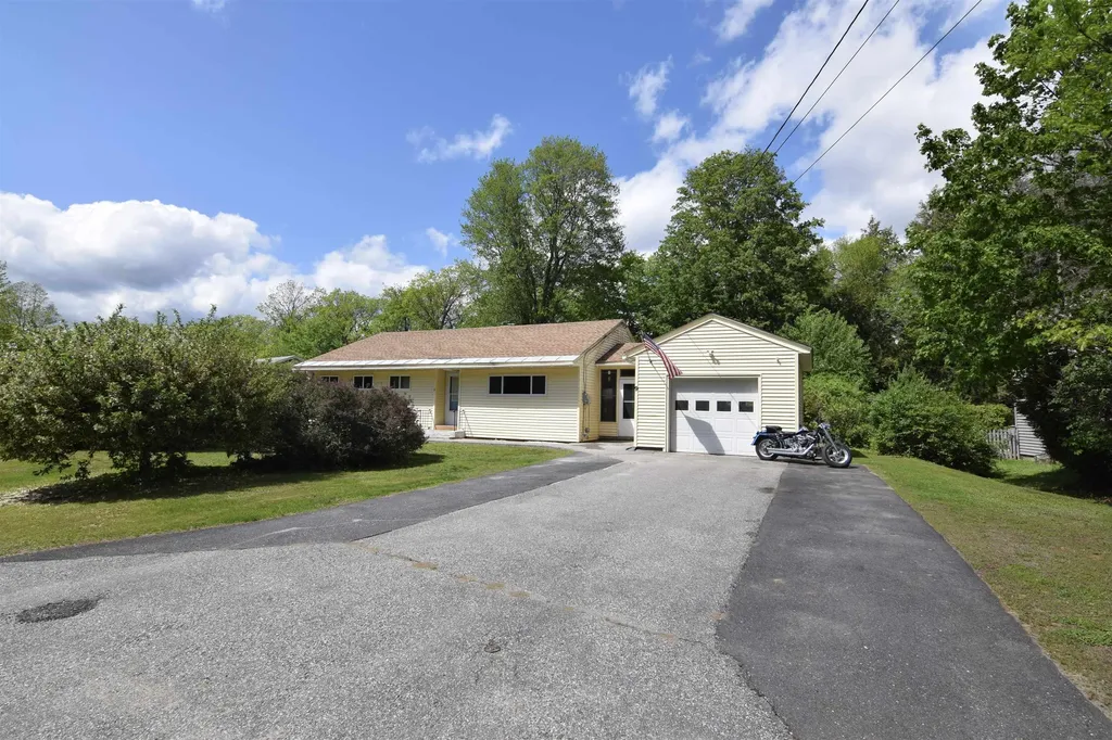 9 Wildwood Avenue Claremont NH 03743