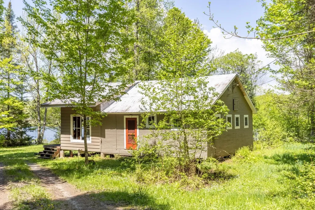 333 Backshore Drive Eden VT 05653