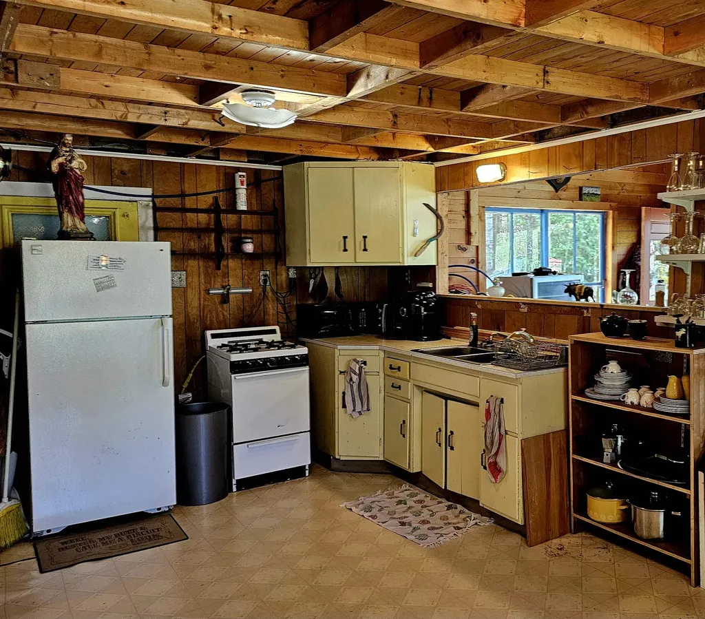 333 Backshore Drive Eden VT 05653