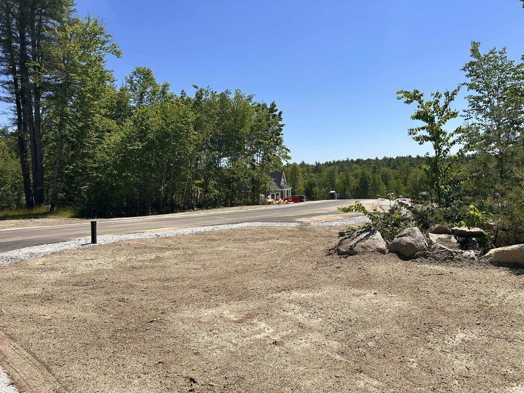 8-8 Coyote Court Barrington NH 03825