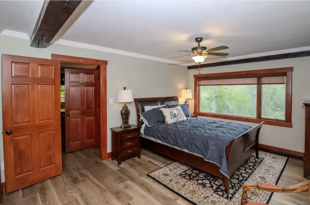 60 Bowlsville S Road Mount Holly VT 05758