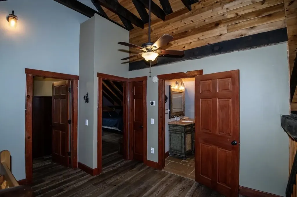 60 Bowlsville S Road Mount Holly VT 05758
