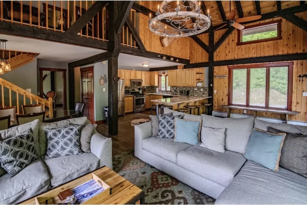 60 Bowlsville S Road Mount Holly VT 05758