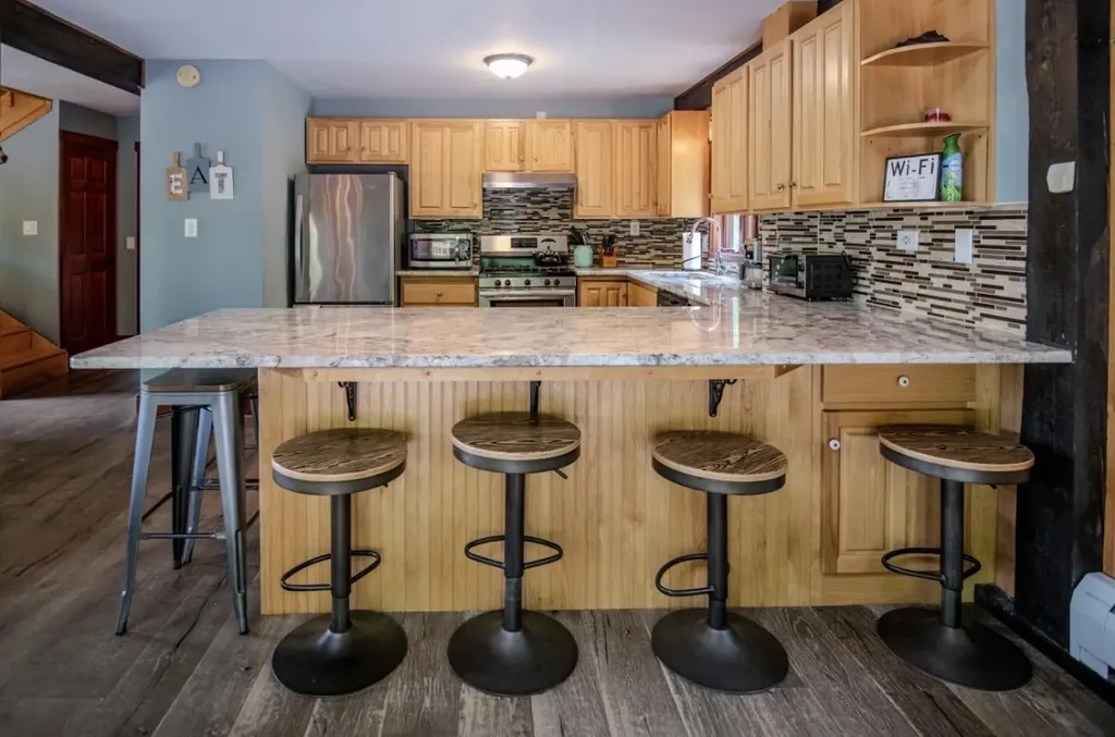 60 Bowlsville S Road Mount Holly VT 05758