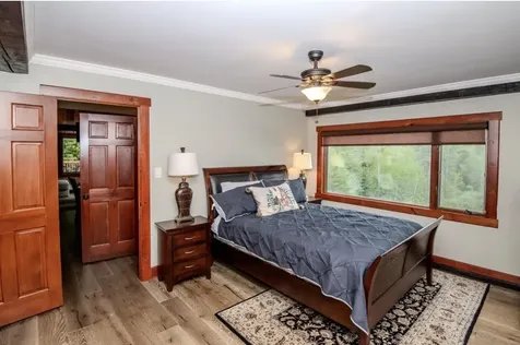 60 Bowlsville S Road Mount Holly VT 05758