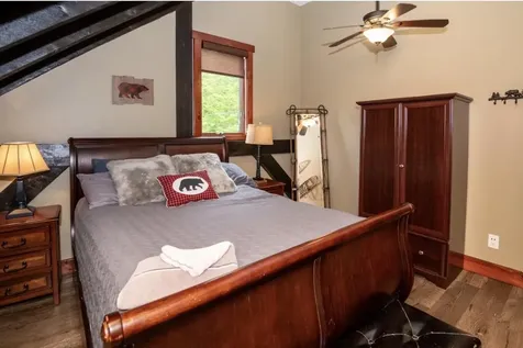 60 Bowlsville S Road Mount Holly VT 05758