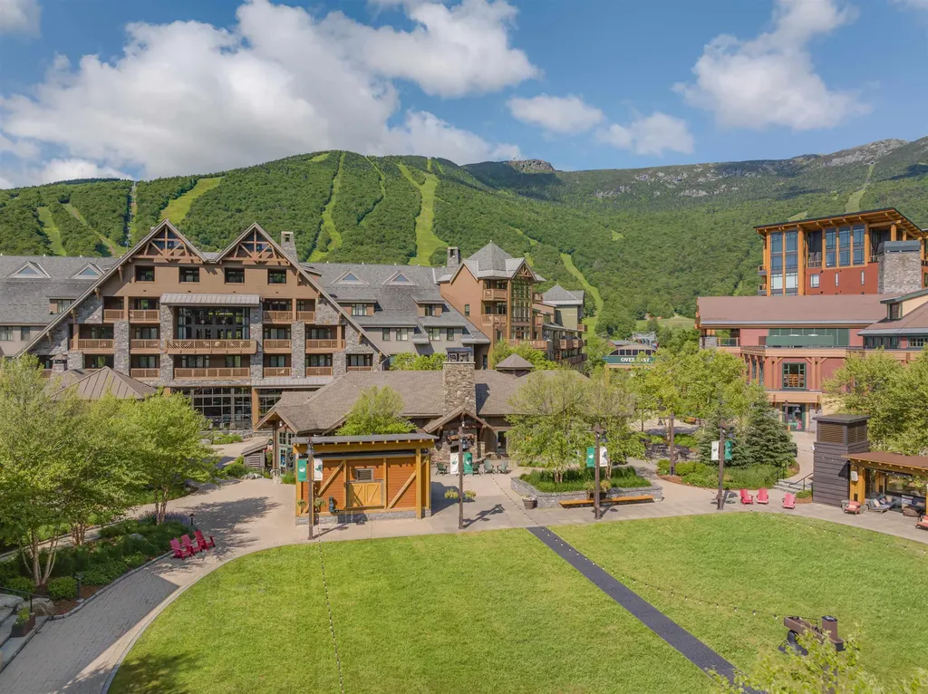 7412 Mountain Road Stowe VT 05672