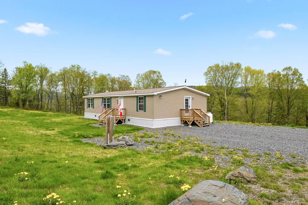 1174 Vt Route 102 Canaan VT 05903