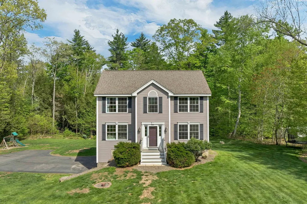 7 Cortland Drive Epping NH 03042