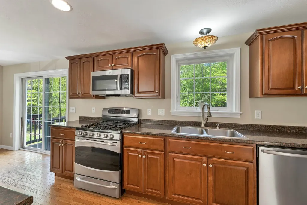 7 Cortland Drive Epping NH 03042