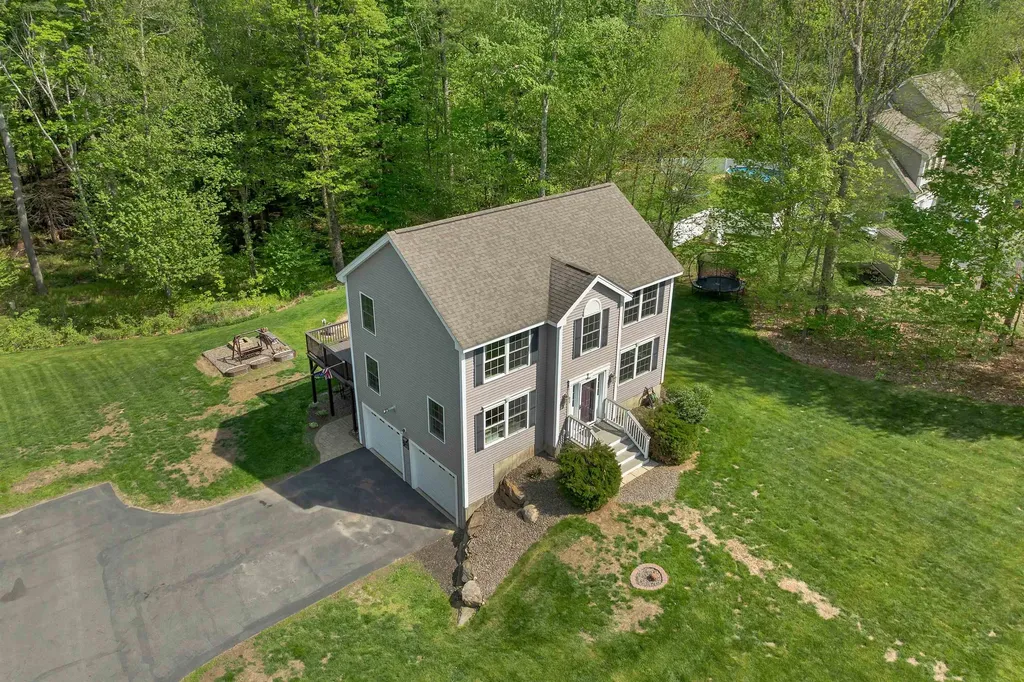 7 Cortland Drive Epping NH 03042