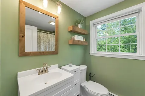 7 Cortland Drive Epping NH 03042
