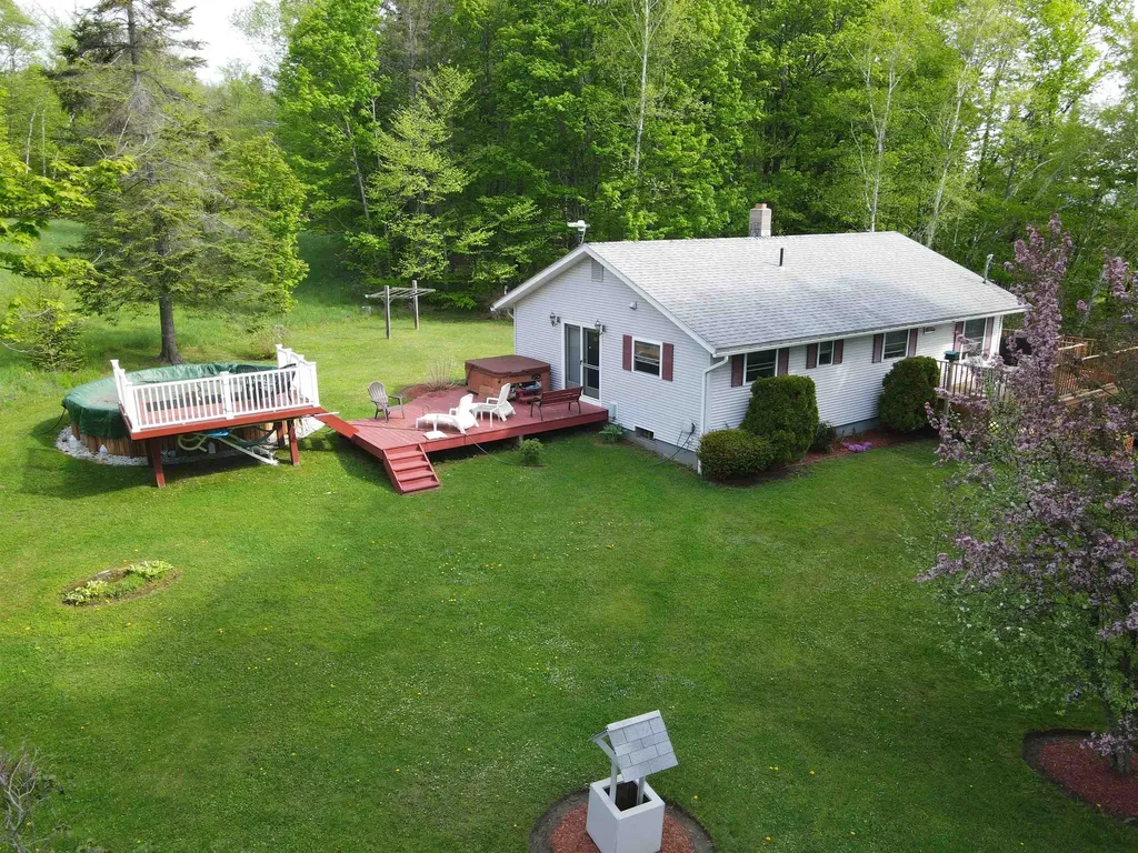 87 Stage Road Brookfield VT 05036