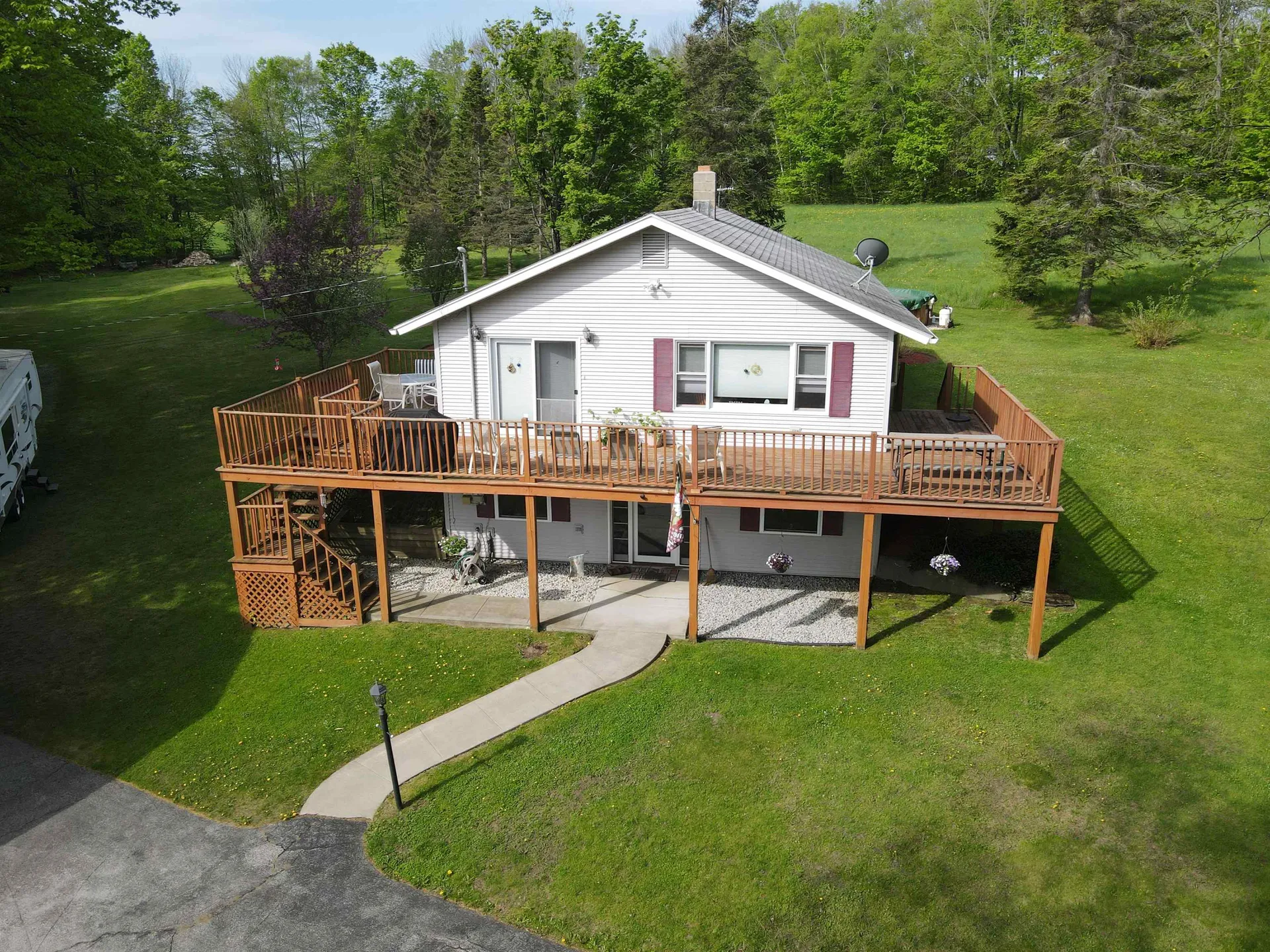87 Stage Road Brookfield VT 05036