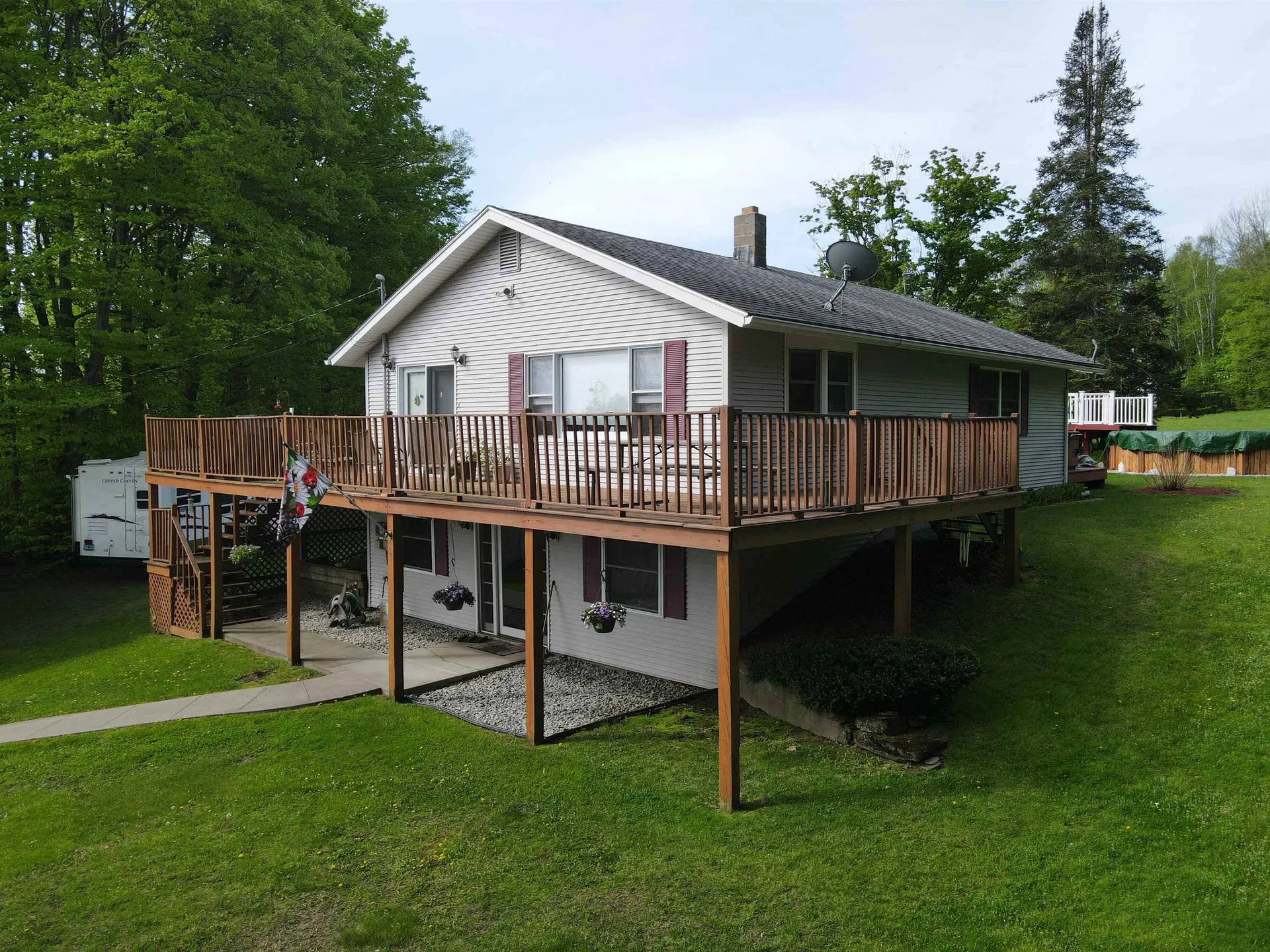 87 Stage Road Brookfield VT 05036