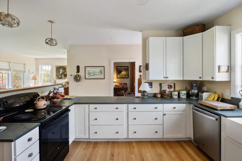 235 Primrose Lane Ferrisburgh VT 05456