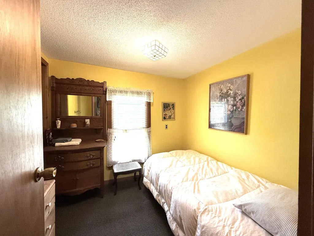 35 Andover Street Ludlow VT 05149
