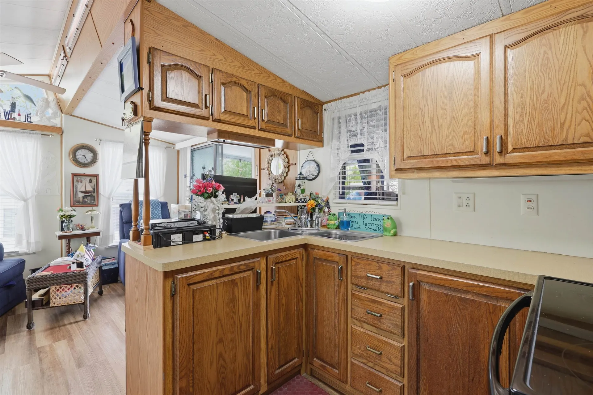 308 State Route 286 Seabrook NH 03874
