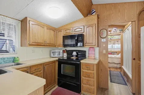 308 State Route 286 Seabrook NH 03874