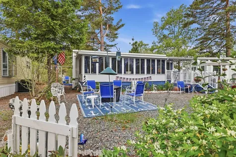308 State Route 286 Seabrook NH 03874