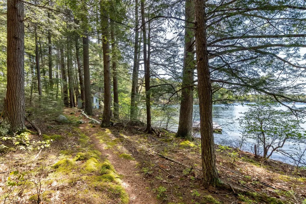 52 Little Road Meredith NH 03253