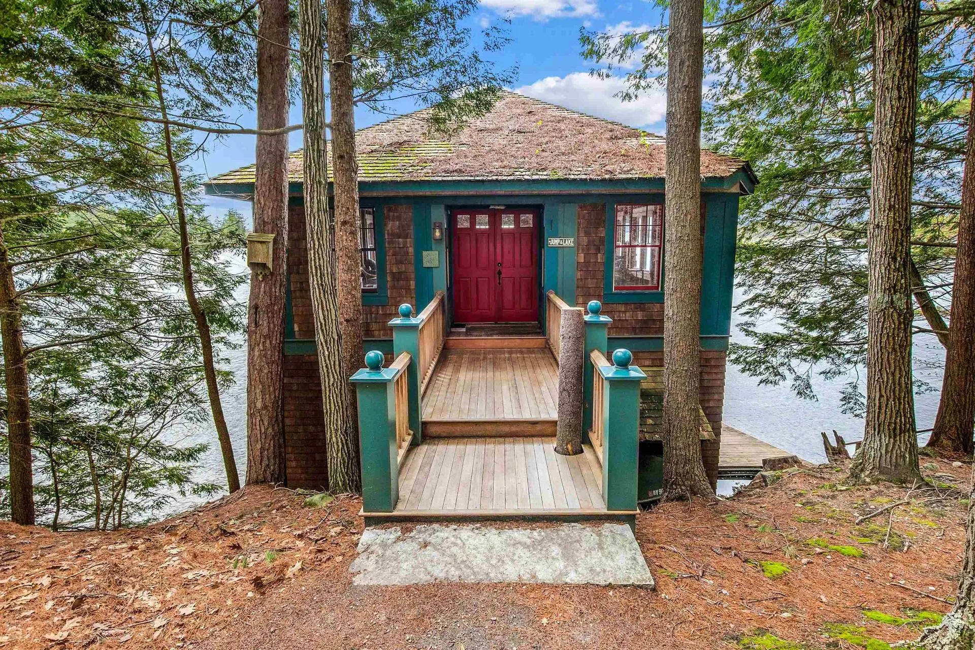157 Pilothouse Road New London NH 03257