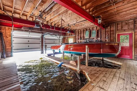 157 Pilothouse Road New London NH 03257