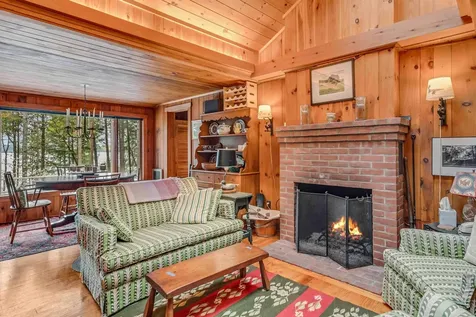 157 Pilothouse Road New London NH 03257