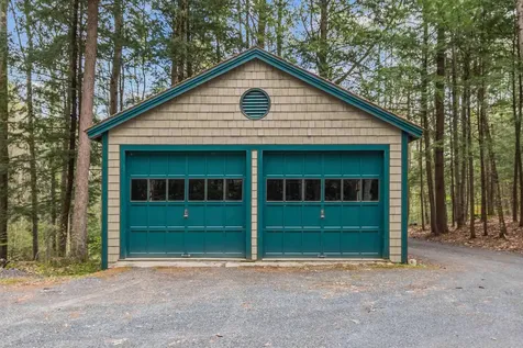 157 Pilothouse Road New London NH 03257