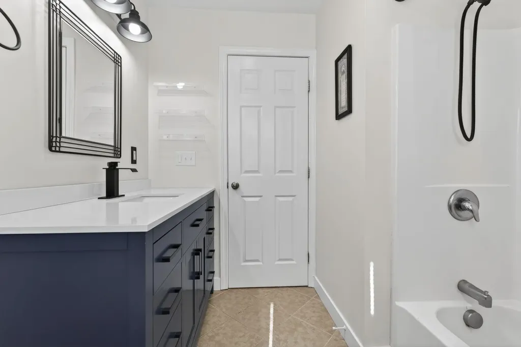 4 Morris Street Peterborough NH 03458