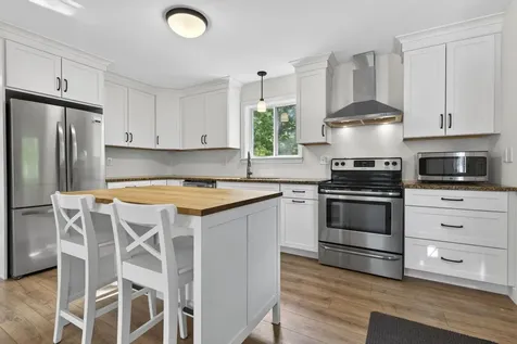 4 Morris Street Peterborough NH 03458