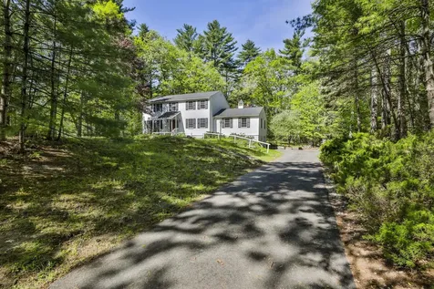 69 Stowell Road Bedford NH 03110
