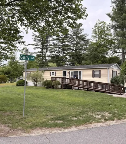 11 Gary Street Nashua NH 03062-3569