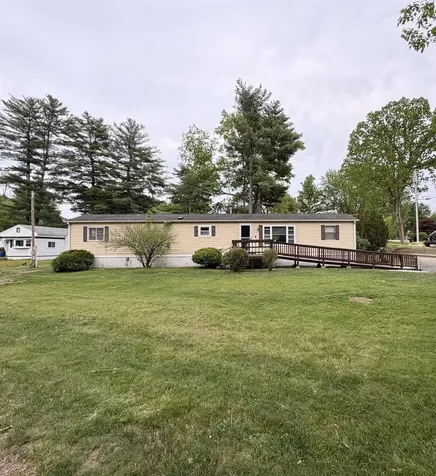 11 Gary Street Nashua NH 03062-3569