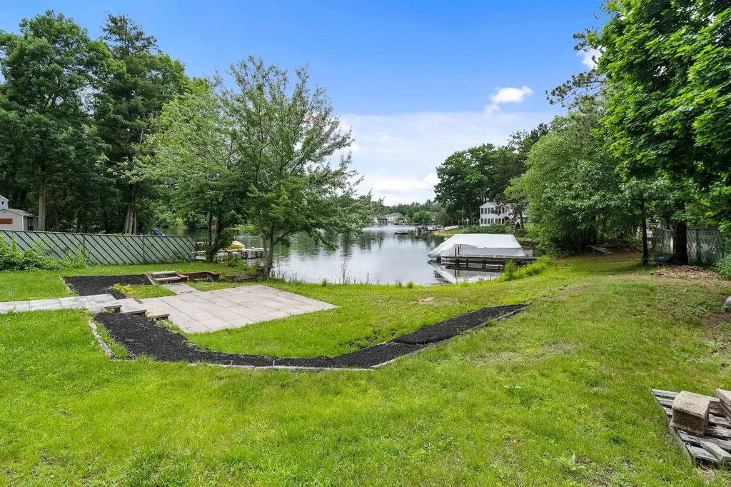 23 Cove Road Salem NH 03079