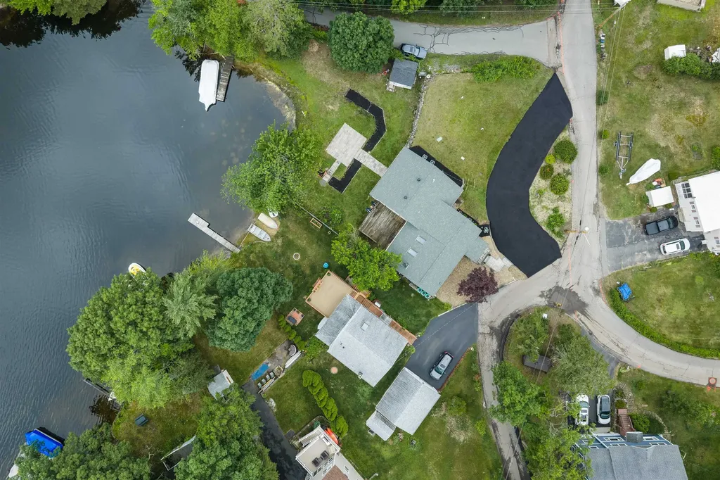 23 Cove Road Salem NH 03079