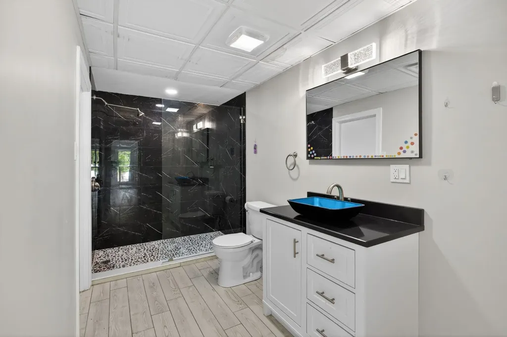 23 Cove Road Salem NH 03079