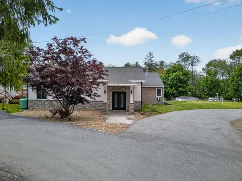 23 Cove Road Salem NH 03079