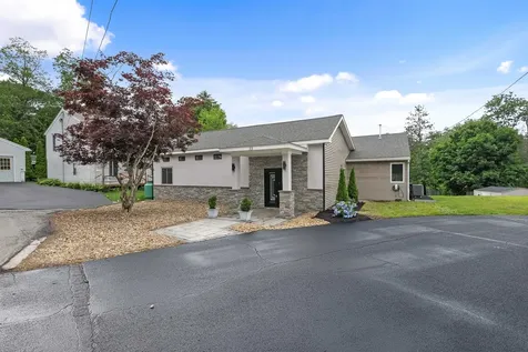 23 Cove Road Salem NH 03079
